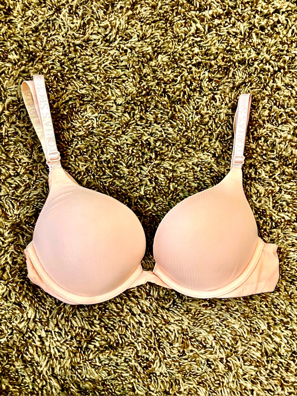 Victoriaâs Secret add 2 cups pushup bra